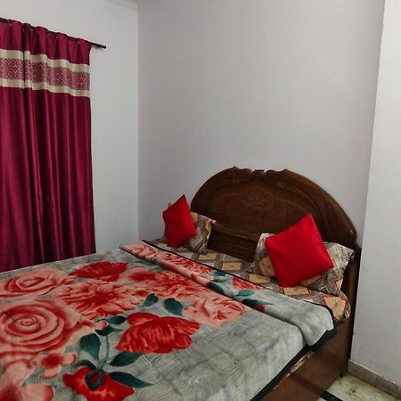 Rajdhani Guest House Faridabad Eksteriør bilde
