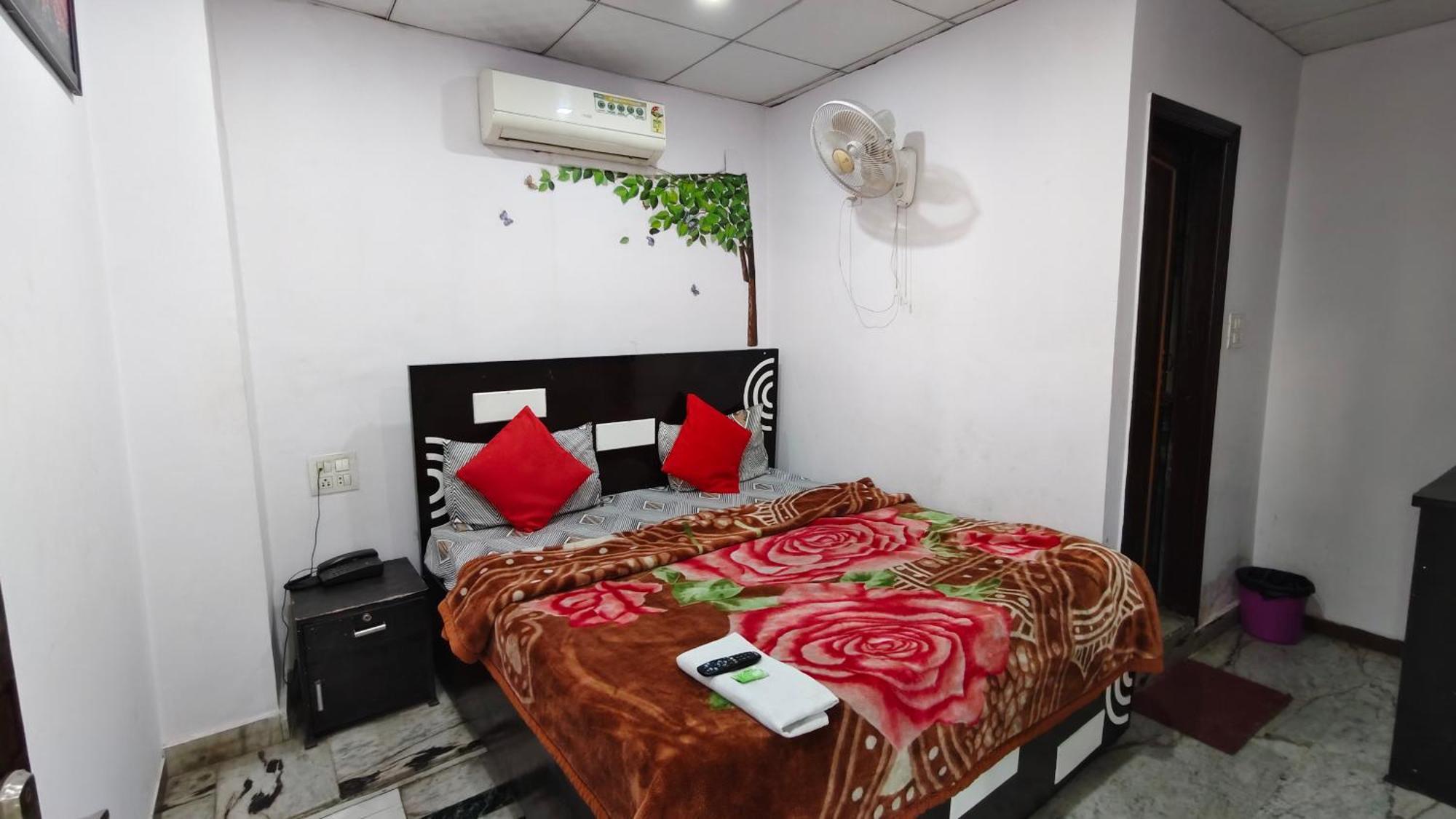 Rajdhani Guest House Faridabad Eksteriør bilde