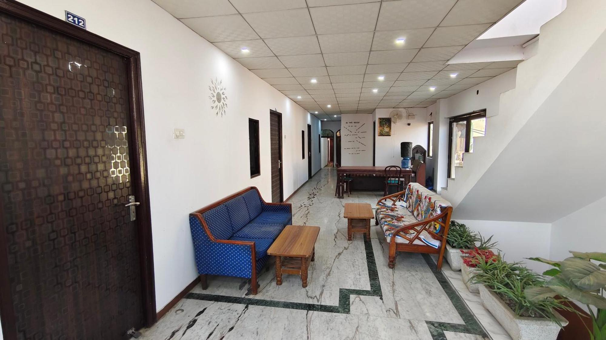 Rajdhani Guest House Faridabad Eksteriør bilde